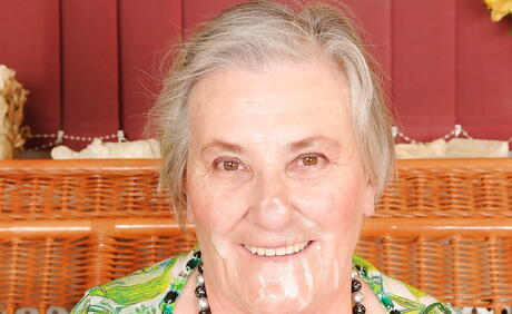 Deluxe grandma Margot banged after hot cock suck 